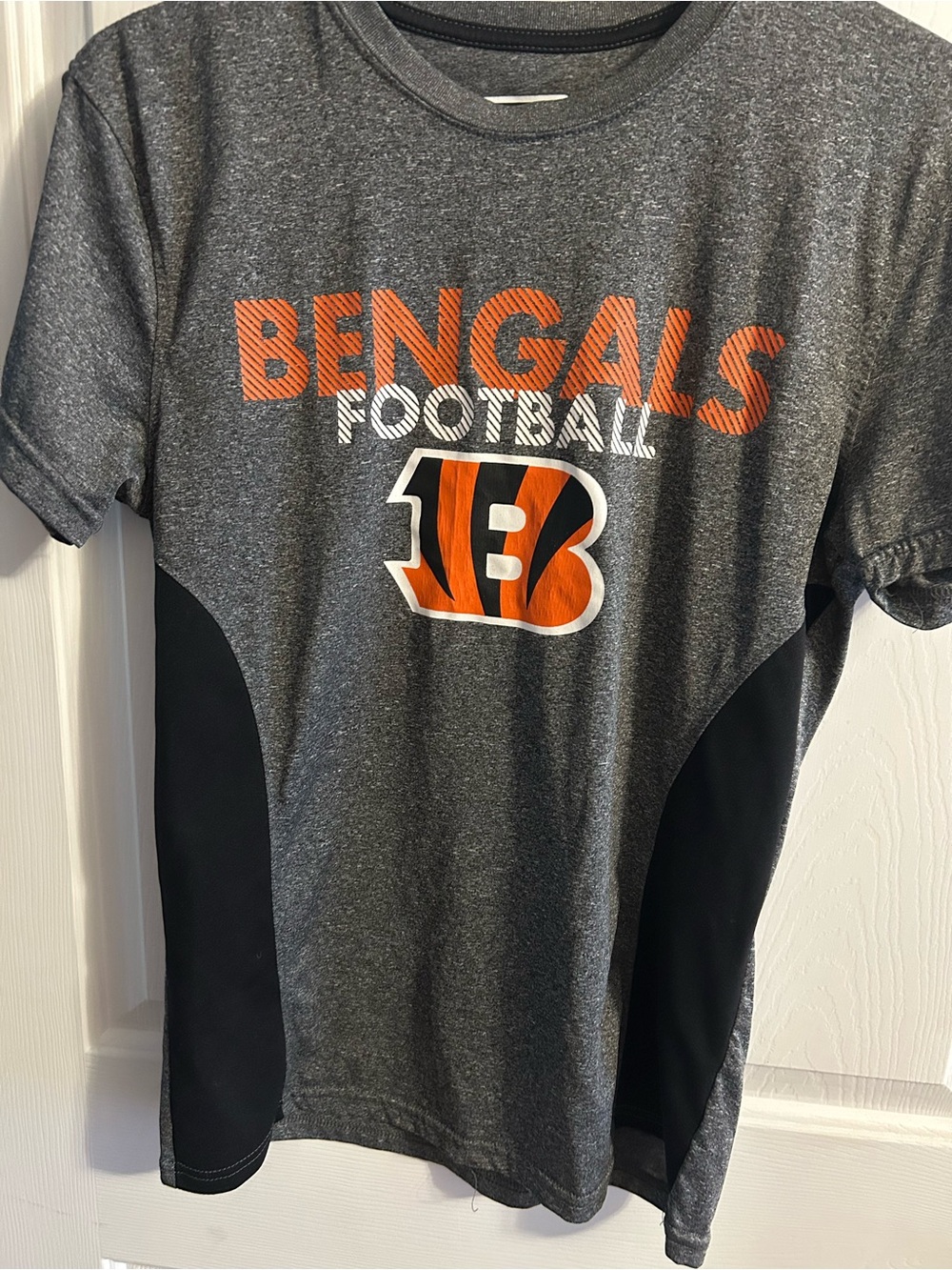 NFL Team Apparel Heather Gray V-Neck Tee